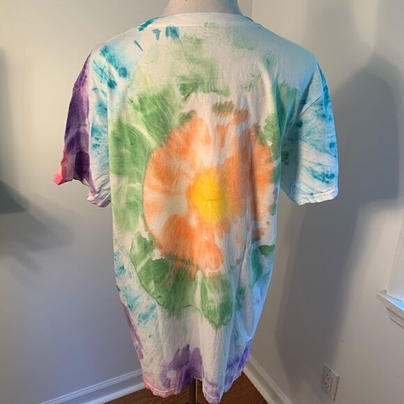 NWOT Stop Hate Tie Dye V-Neck T-Shirt Sz L - Picture 3 of 5